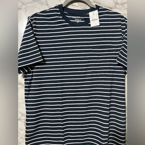 Men’s Stripped Pocket T Shirt